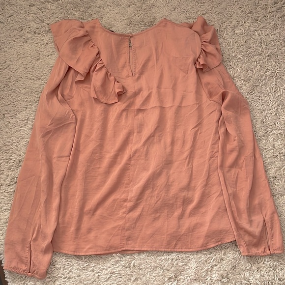 Lane Bryant Shimmery Rose Gold L/S Ruffle Detail Blouse, size 14 - Picture 4 of 5